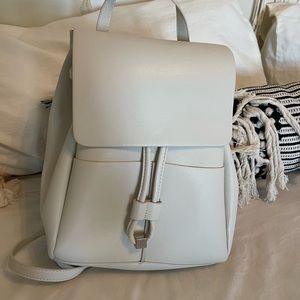 Back pack gently worn cream color
